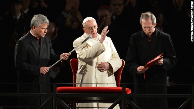 Улаан өндөгний баяраар Ватиканы тэргүүн дэлхий нийтэд хандан энх тайван байдлыг уриаллаа