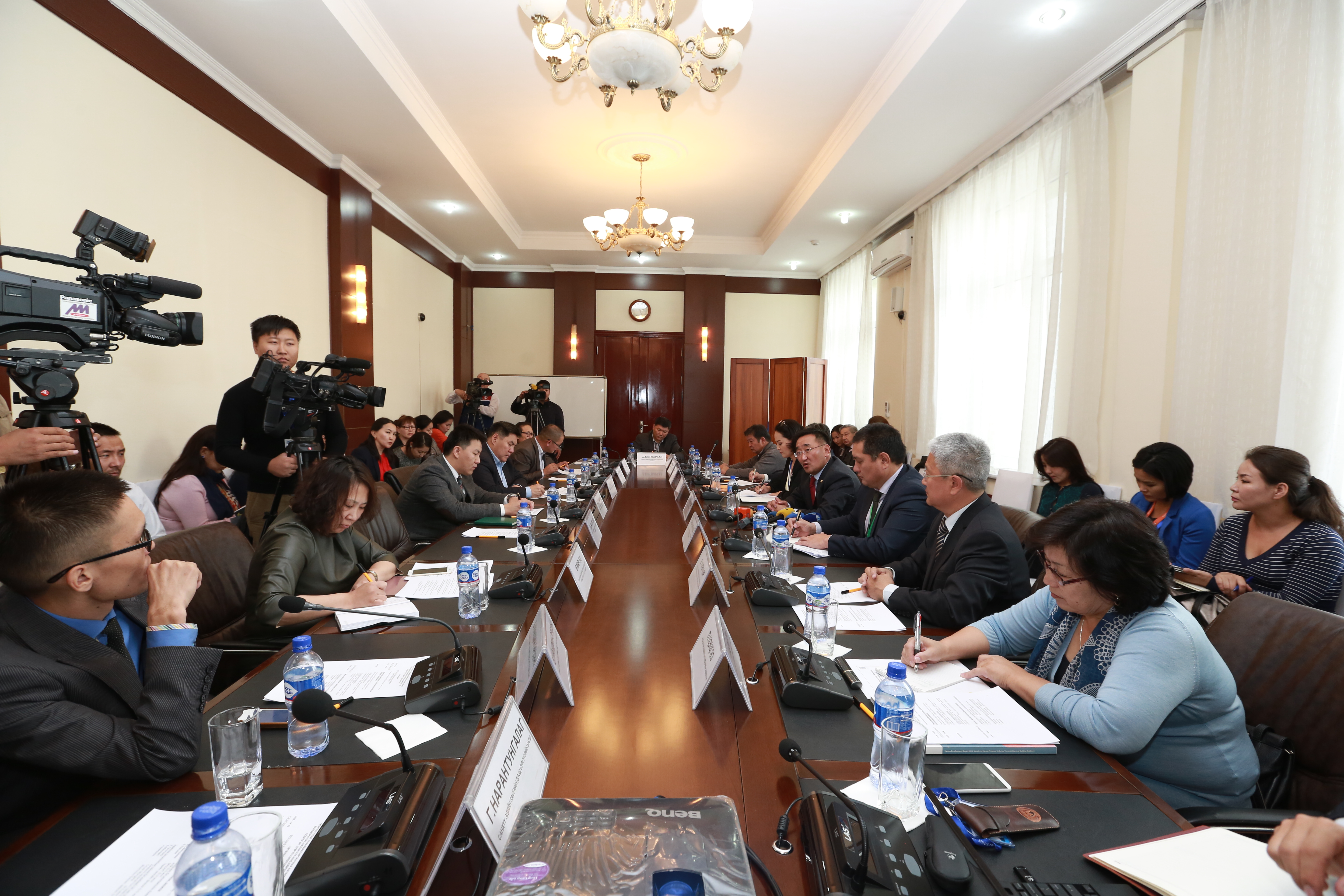 Монгол Улсыг гадаадад сурталчлах хөтөлбөр”-ийн хэлэлцүүүлэг болов
