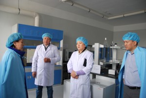 Хувиргасан амьд организмыг тодорхойлон шинжлэх лабораторитой боллоо