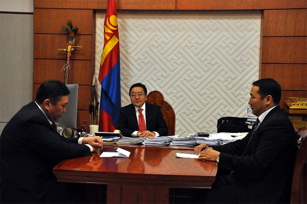Монгол Улсын Ерөнхийлөгч МАН-ын удирдлагатай уулзав