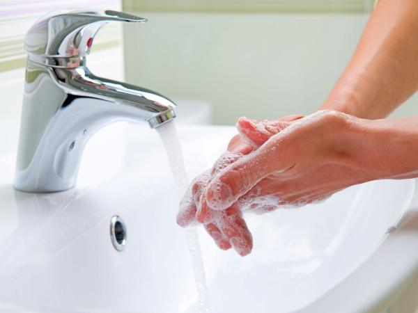Гараа зөв угааснаар халдвараас бүрэн сэргийлнэ