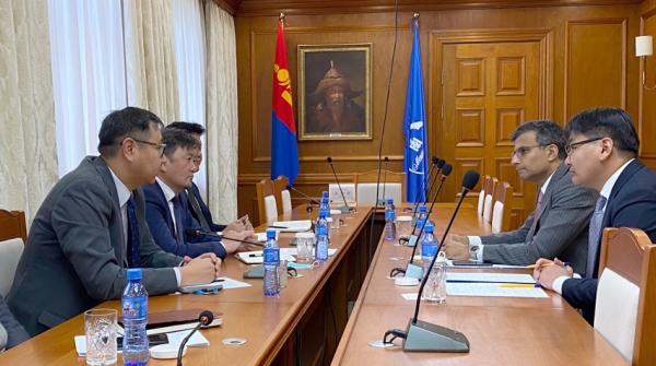 Монголбанкны Ерөнхийлөгч Азийн хөгжлийн банкны Монгол Улс дахь суурин төлөөлөгчийг хүлээн авч уулзлаа