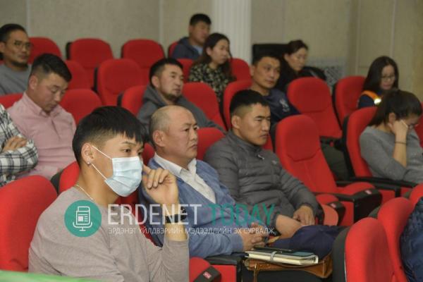 “Шинэ ажилтны дасан зохицох хөтөлбөр”-ийн анхны сургалт боллоо