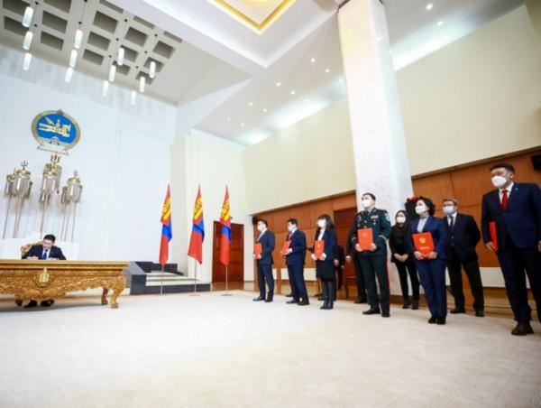 Монгол Улсын Засгийн газрын гишүүдийг томиллоо