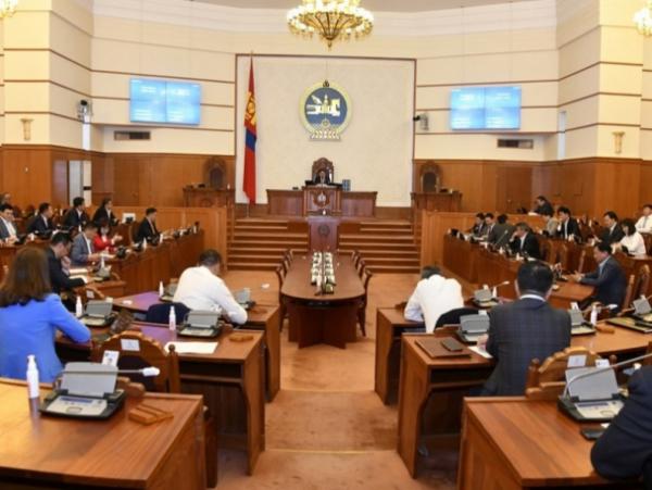 Үндэсний их баяр наадмын тухай хуулийн шинэчилсэн найруулгын төслийг эцэслэн баталлаа