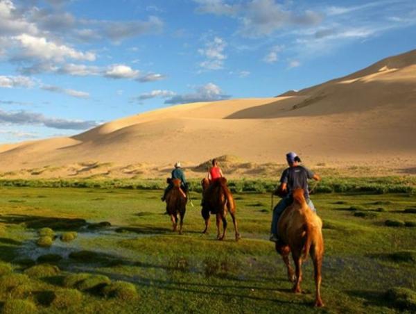 Монгол Улсад 260254 жуулчин иржээ