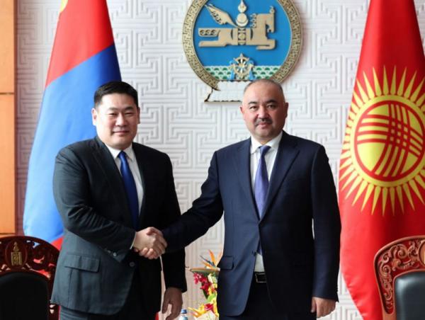 Ерөнхий сайд Л.Оюун-Эрдэнэ Бүгд Найрамдах Киргиз Улсын Парламент Жогорку Кенеш-ийн дарга Н.Шакиевт бараалхав