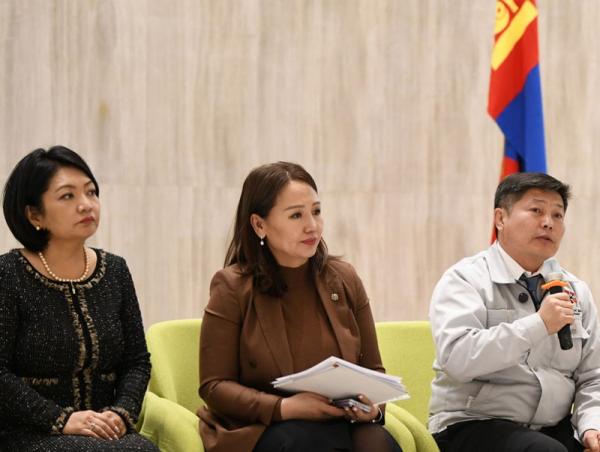 Хүннү хотын тээвэр логистикийн талаарх мэргэжлийн холбоод, компаниудын саналыг сонсож, ажлын хэсэг байгууллаа