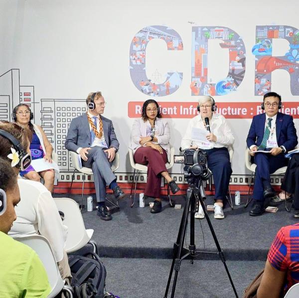 #COP30 Б.Батбаатар сайд "Дэлхийн дэд бүтцийн тогтвортой байдлын тайлан-2025" нээлттэй хуралдаанд илтгэл тавилаа