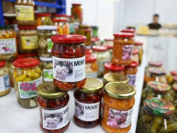 "Сар шинийн үзэсгэлэн"-д худалдаалж буй хүнсний бүтээгдэхүүнд хяналт шалгалт хийж байна