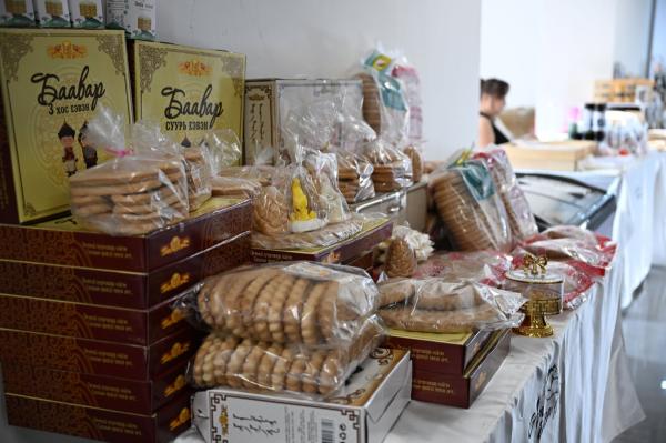 Сар шинийн баярыг угтсан &ldquo;Амар байна уу&rdquo; үзэсгэлэн худалдаанд ЖДҮ эрхлэгчдийн борлуулалт нэмэгдэж байна