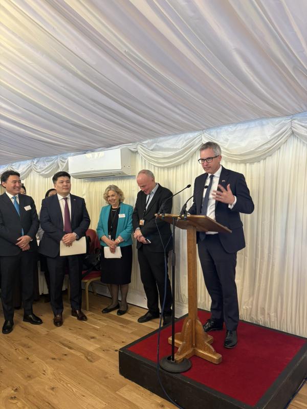 Монгол Улсад болох СОР17-г Британи улсад нээж Британийн парламентын ордонд арга хэмжээ зохион байгуулав