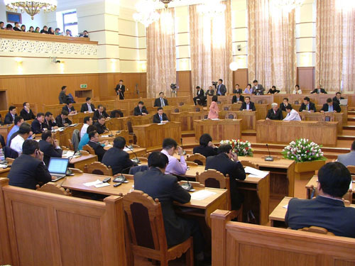 Хүн төвтэй төсөв болж чадсангүй гэж шүүмжлэв
