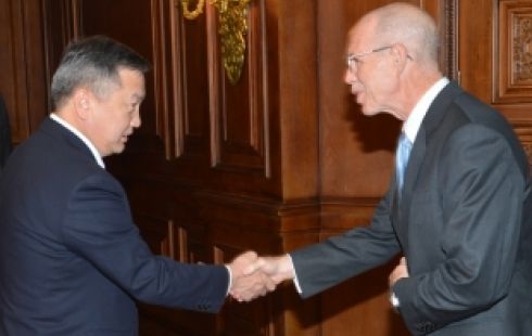 Канадын визийг Улаанбаатарт олгодог болох асуудлыг ярилцана гэлээ