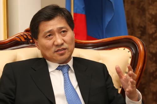 С.Батболд: Төрийн албаны нэр хүндийг сэвтүүлдэг авлига, тендерийн асуудлыг цэгцлэх хэрэгтэй