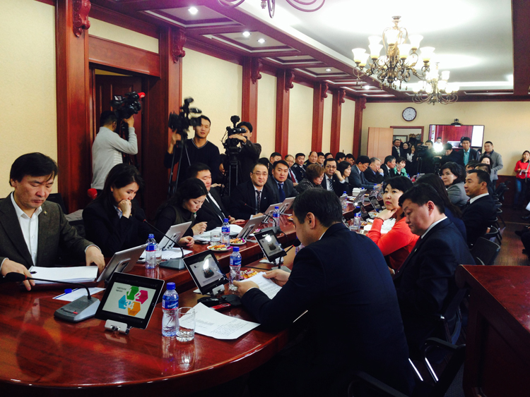 Боловсролын салбар энэ жилд хийсэн ажлаа тайлагнав