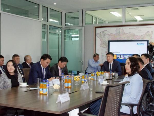 Б.Жавхлан: Төрийн өмчит компаниудын үр ашгийг нэмэгдүүлэхэд анхаарч ажиллана