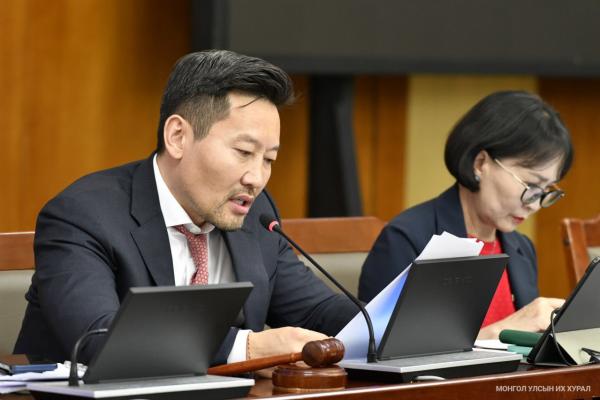 ТБХ: Монгол Улсын 2026 оны төсвийн тухай хуулийн төслүүдийн гурав дахь хэлэлцүүлгийг хийв