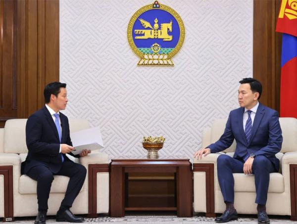 УИХ-ын гишүүнийг эгүүлэн татахтай холбоотой хуулийн төслийг өргөн барилаа