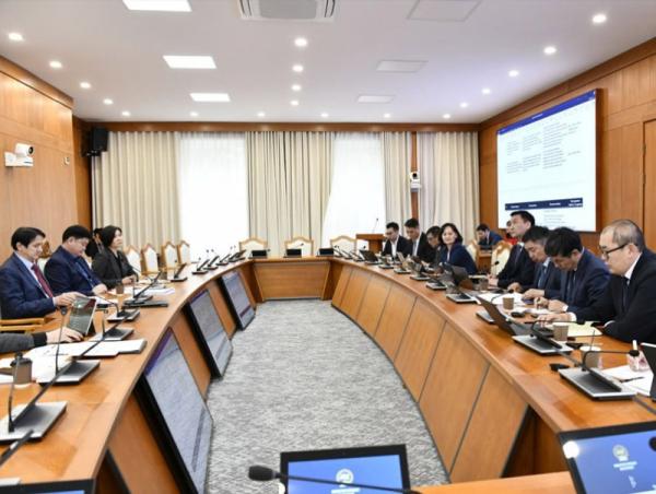 Ажлын хэсэг төрийн бүтээмж, засаглалын шинэчлэлийн асуудлаар хуралдлаа