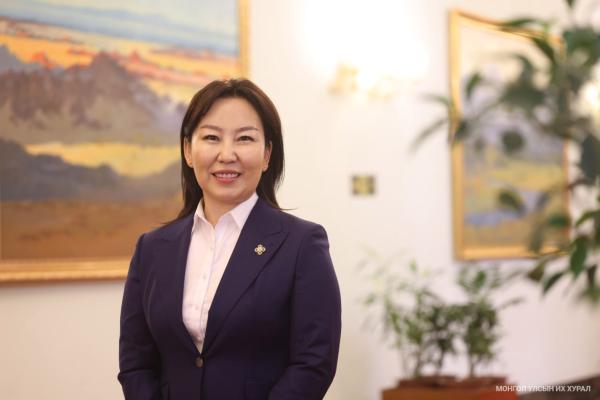 Л.Өлзийжаргал: Шүүгч бидний хувьд &ldquo;Төрийн мэдээлэл&rdquo; эмхэтгэл ширээний ном, чухал эх сурвалж болдог