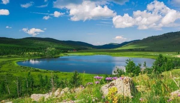 Улаанбаатарт өдөртөө 27 хэм дулаан